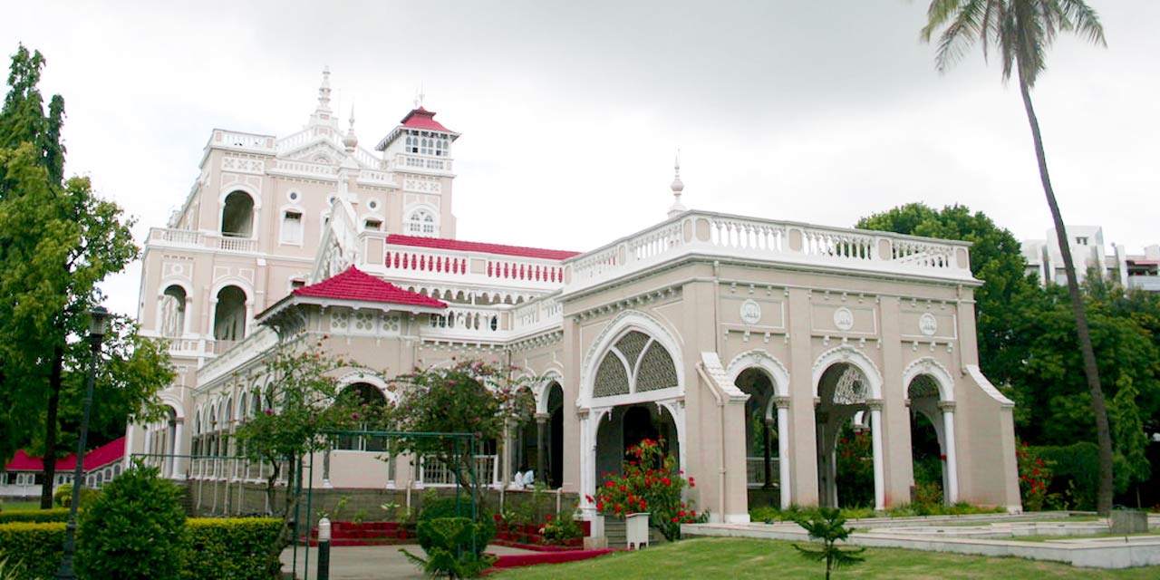 आगा खान पैलेस, Aga Khan Palace is one of the tourist places in pune