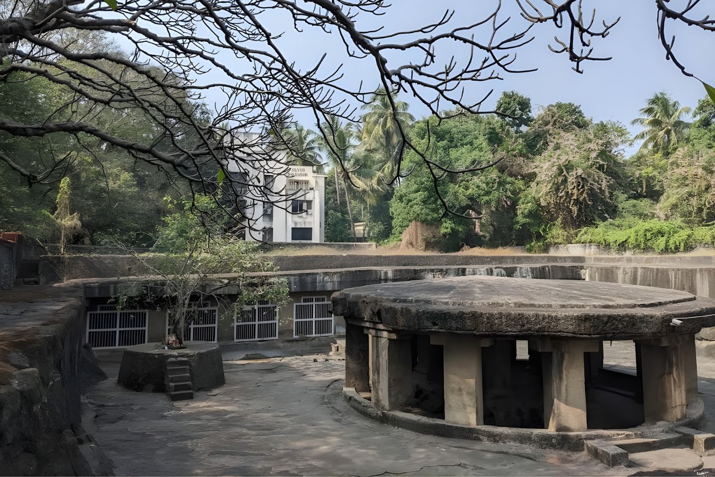 Pataleshwar Caves / Temple, Pune